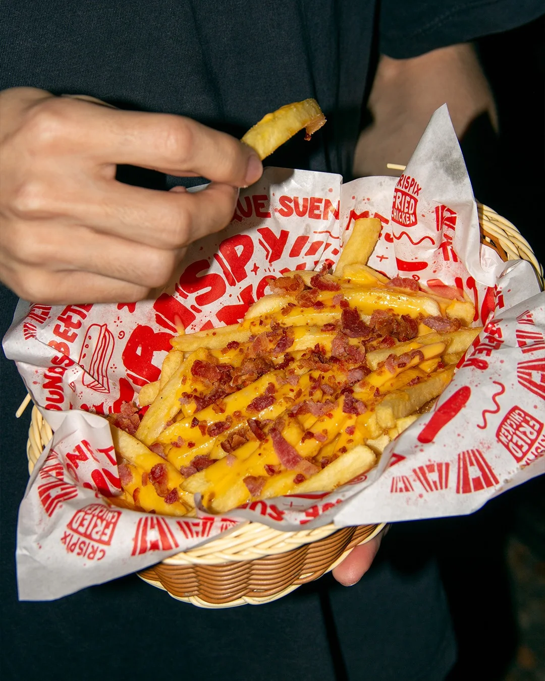 Papas Fritas con Cheddar y Bacon