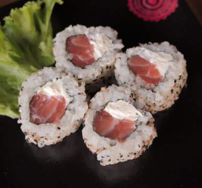Uramaki Filadelfia (Salmon y Queso)