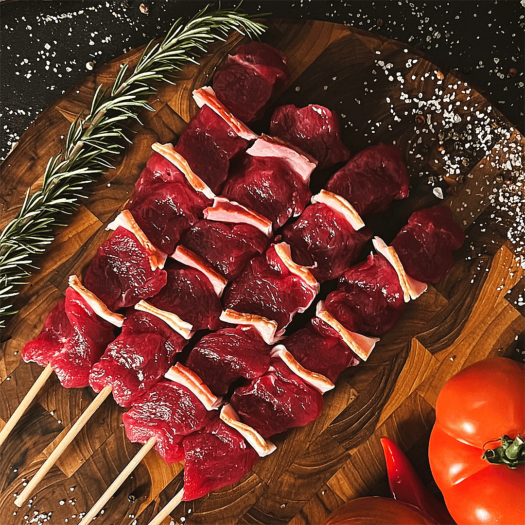 Espeto de rabadilla c/bacon (3 acompañamientos a elección)