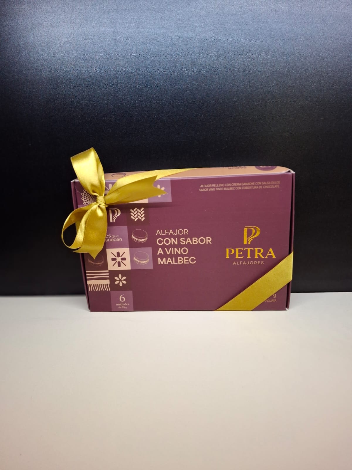 Alfajores Petra sabor Malbec x6