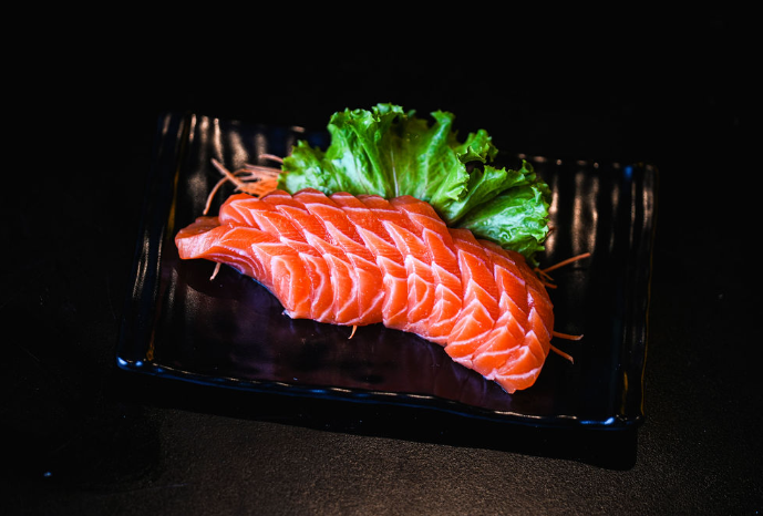 SASHIMI SALMON 10UND