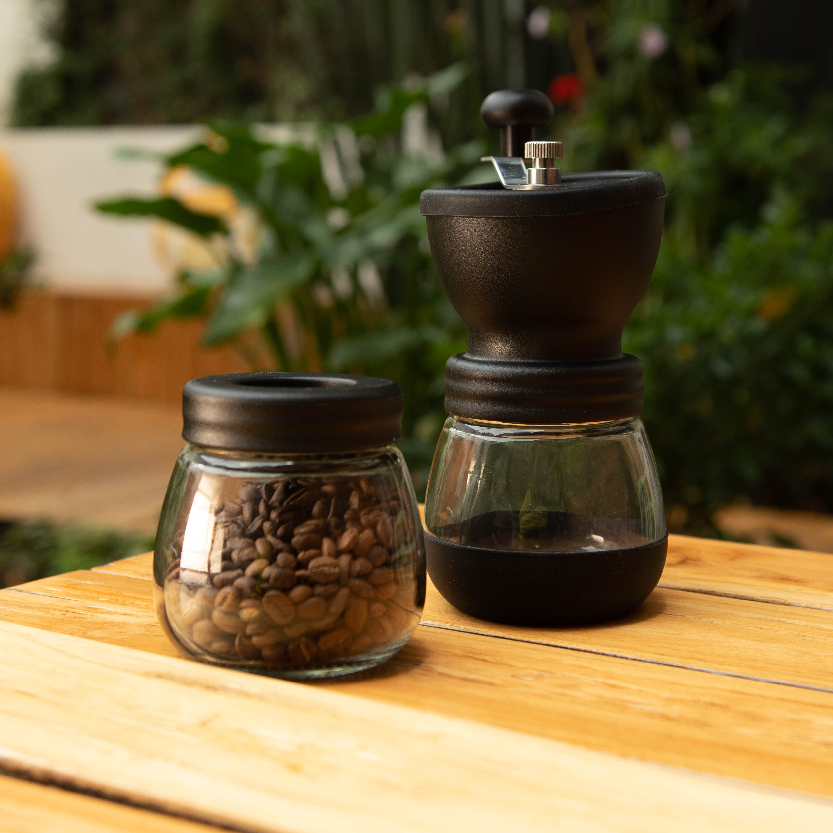 Grinder black (Precio Black Coffee Day)