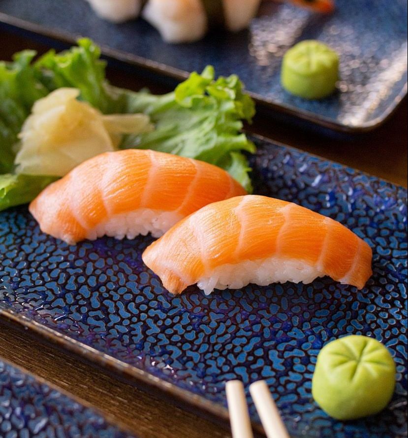  Dobles de Niguiri - Salmon