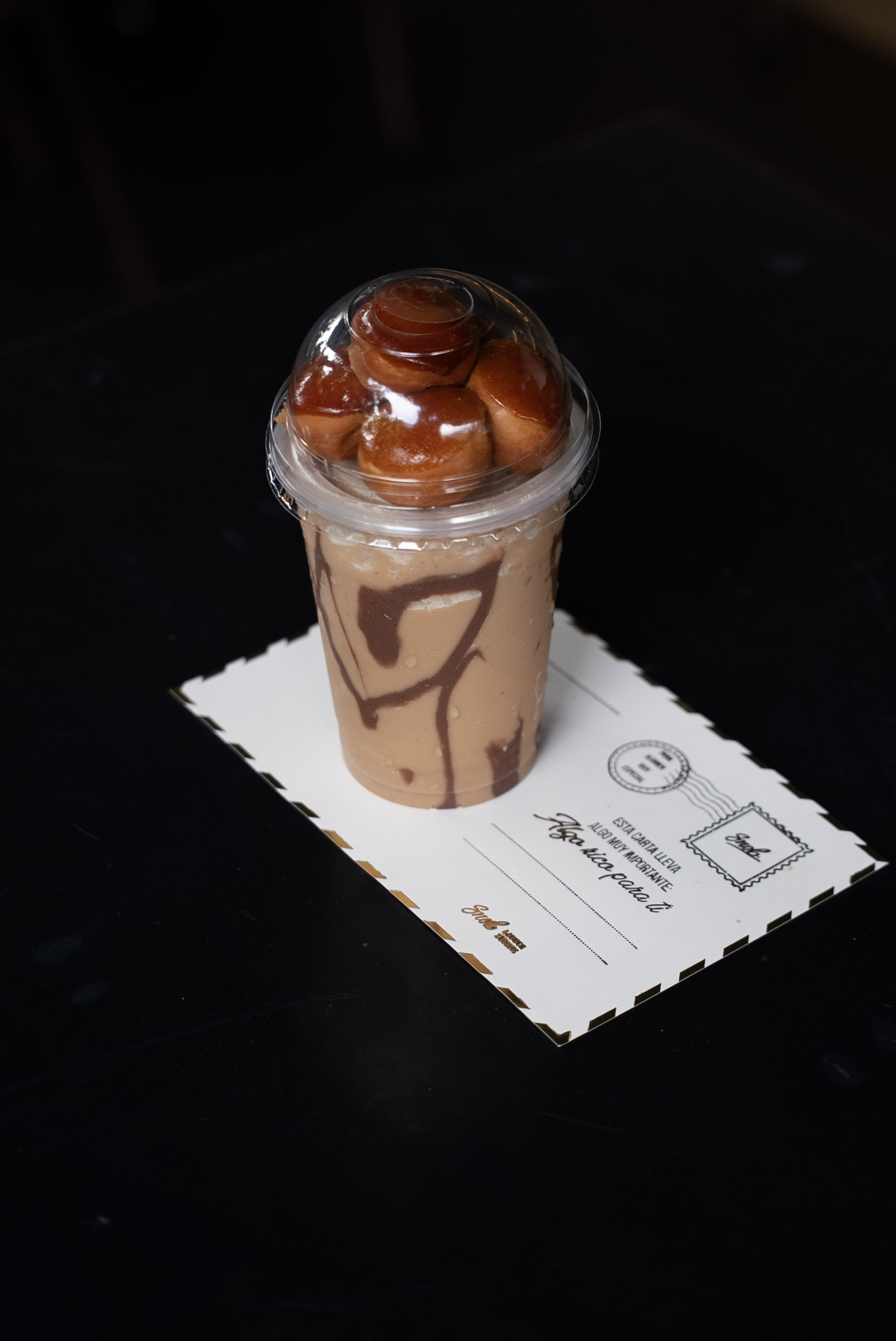 CAFÉ , DONUT BITES + CARTA