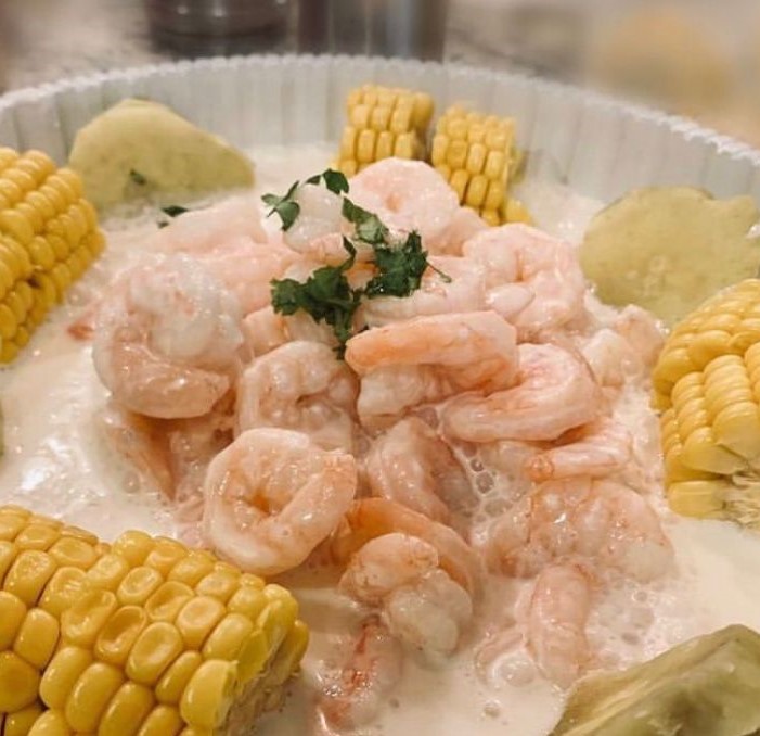 CEBICHE DE CAMARONES EN LECHE DE TIGRE BLANCA