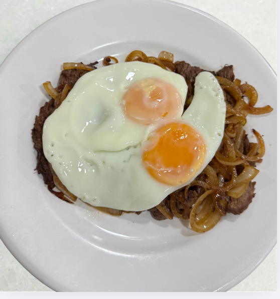LOMITO A CABALLO CON CEBOLLA