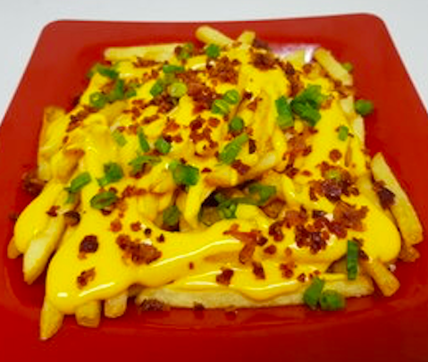 Papas Fritas con Cheddar y Bacon