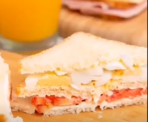 SANDWICH DE HUEVO