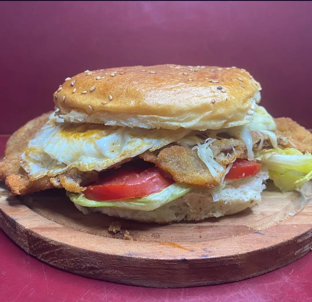 Sándwich de milanesa imperial