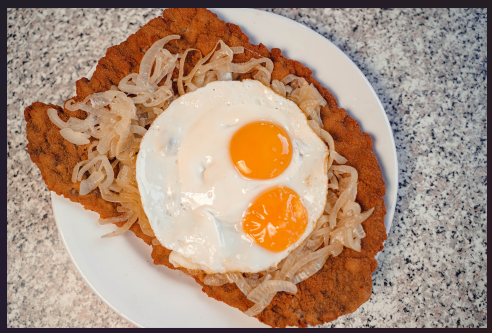 MILANESA DE POLLO A CABALLO