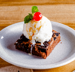 Brownie Oreo con helado
