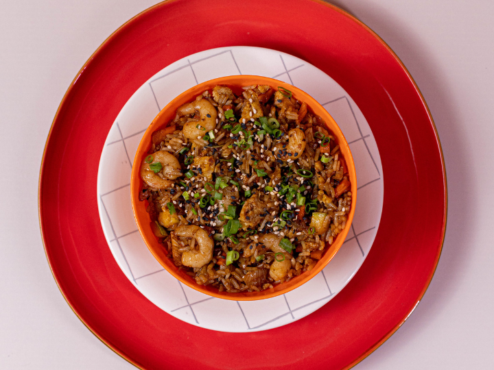 ARROZ FRITO CON CAMARONES