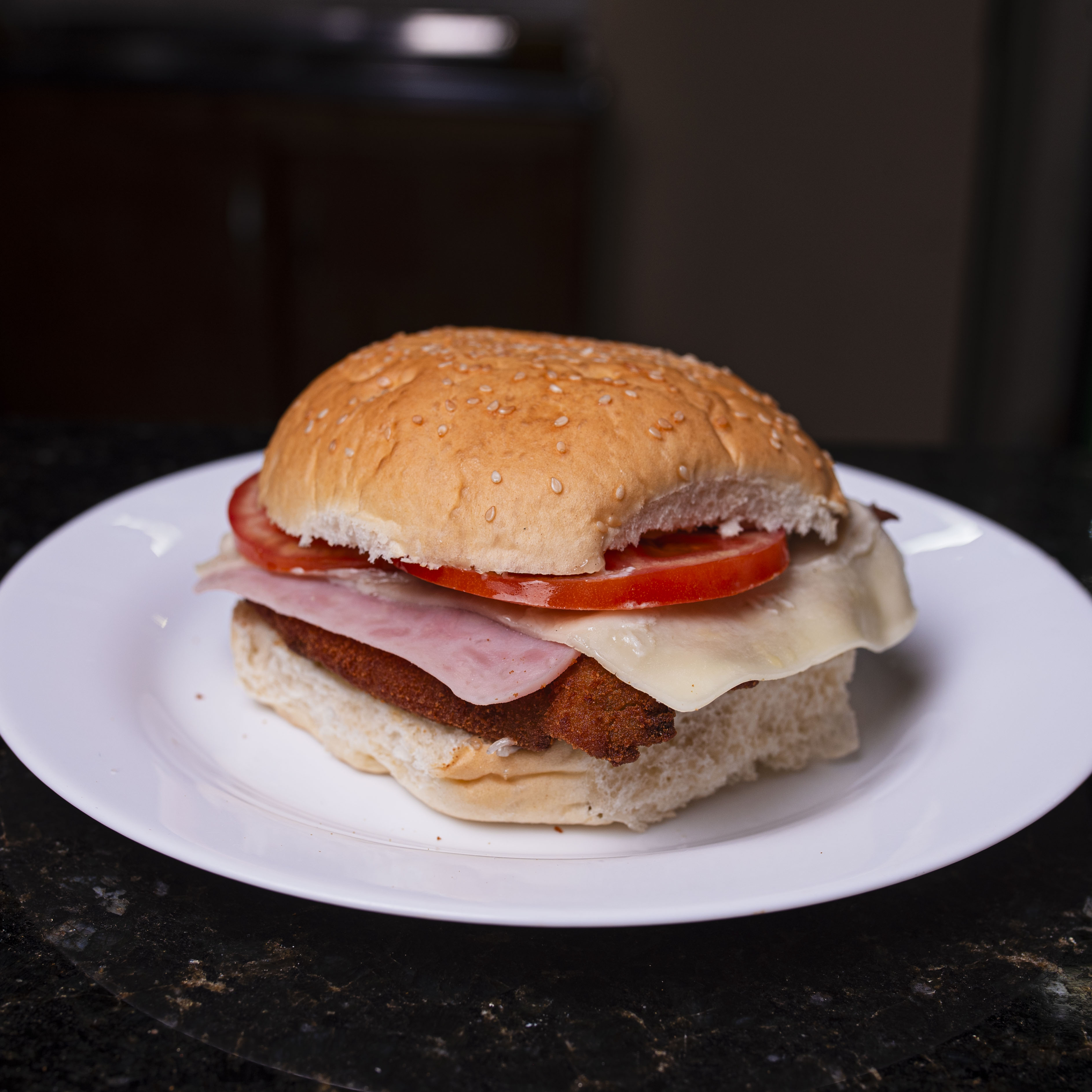 Sand. de Milanesa Pollo (Tomate, Jamon y Queso)