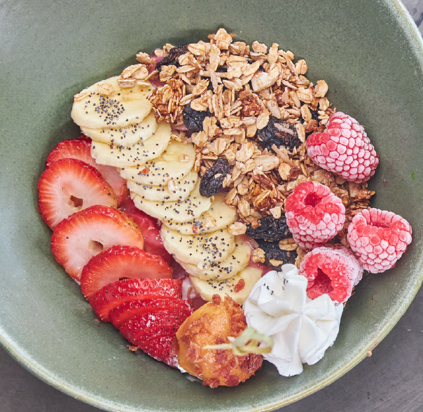 BOWL CREMOSO DE BANANO Y MORA