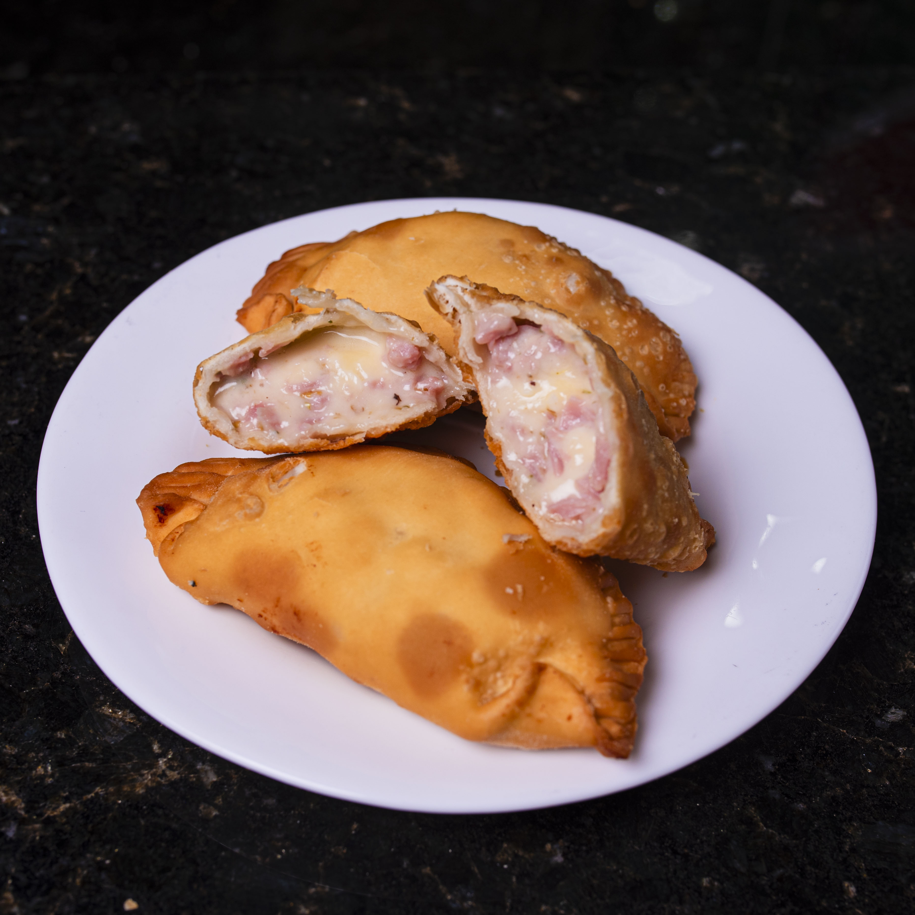 Empanada de Jamon y Queso 