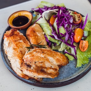Pollo grillé